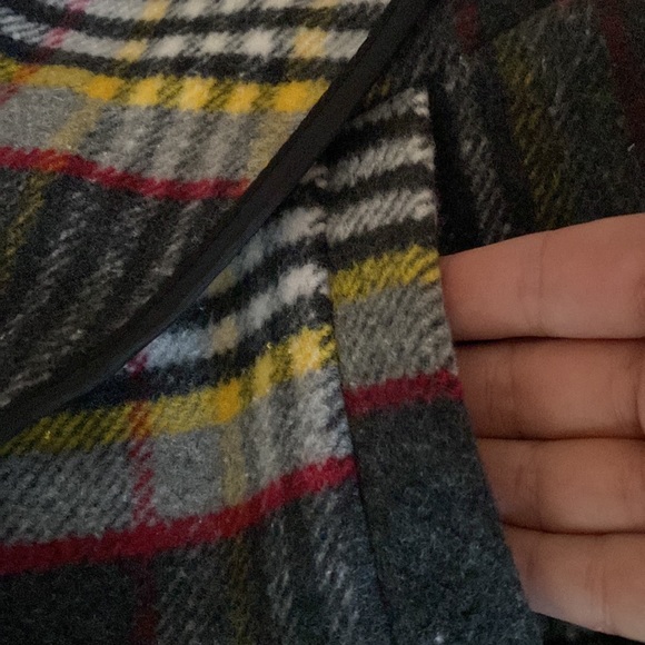 EUC New York YOKI Outerwear Collection Plaid Jacket with Faux Leather Sleeves - Picture 4 of 15